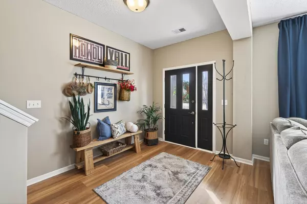 Eden Prairie, MN 55344,11343 Stratton AVE #202