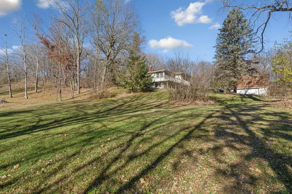 2120 Hiersche RD, Faribault, MN 55021