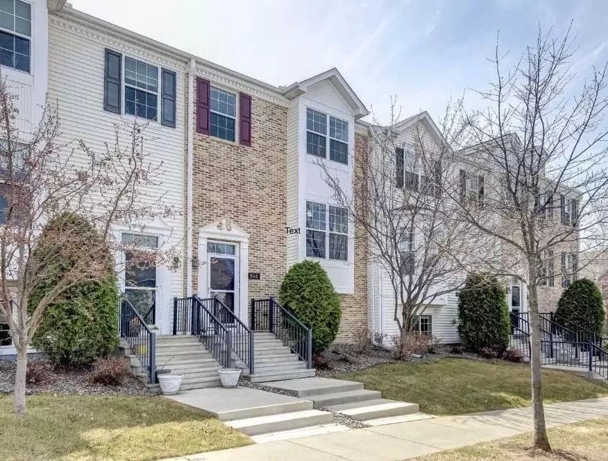 Eden Prairie, MN 55347,15611 June Grass LN