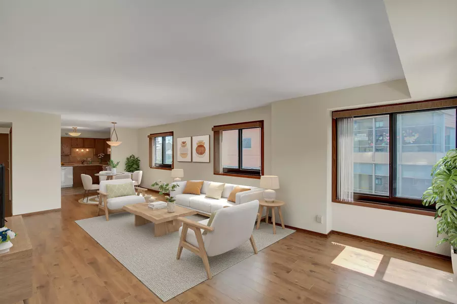 26 10th ST W #502, Saint Paul, MN 55102