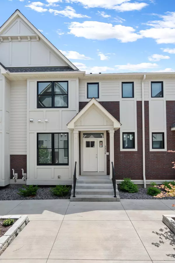 Hudson, WI 54016,2357 Simply Living LN