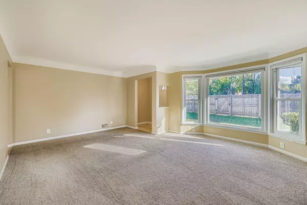 Minnetonka, MN 55345,16418 Minnetonka BLVD