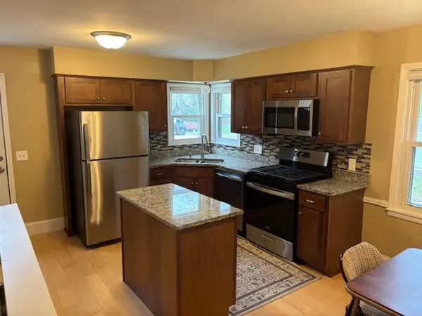 Minnetonka, MN 55345,16418 Minnetonka BLVD