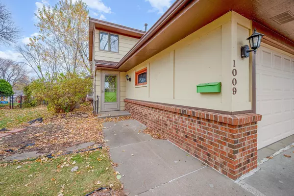 Shakopee, MN 55379,1009 4th AVE E