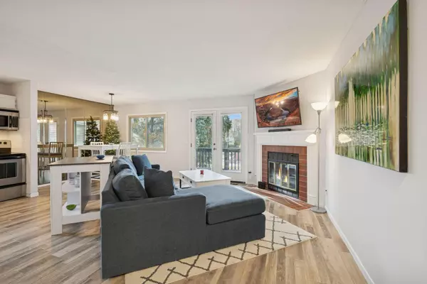 Edina, MN 55436,6982 Langford CT