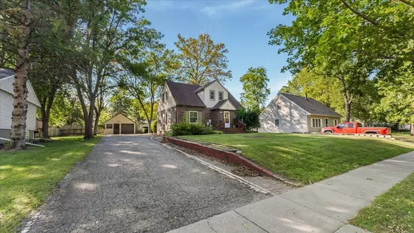 828 15th ST, Willmar, MN 56201