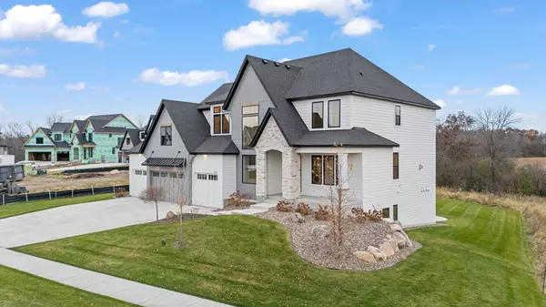 Medina, MN 55340,1979 Leaping Deer CIR