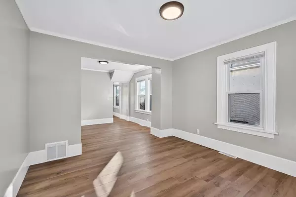 Saint Paul, MN 55104,1654 Edmund AVE