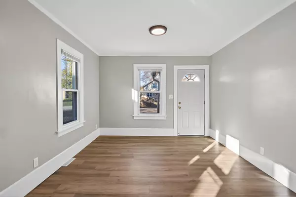 Saint Paul, MN 55104,1654 Edmund AVE