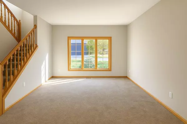 Inver Grove Heights, MN 55076,5887 Blackberry Bridge PATH