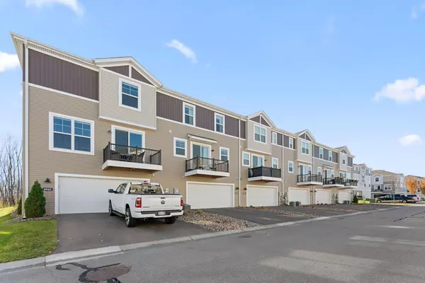 Minnetrista, MN 55331,6949 Huckleberry DR