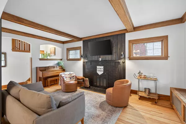 Saint Paul, MN 55105,1331 Goodrich AVE