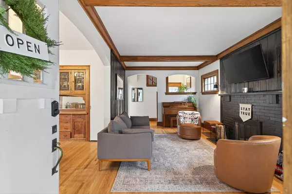 Saint Paul, MN 55105,1331 Goodrich AVE