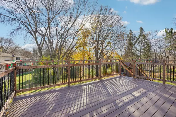 Eden Prairie, MN 55347,9685 Clover CIR