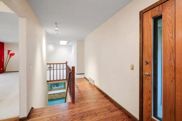 Edina, MN 55343,545 Arthur ST