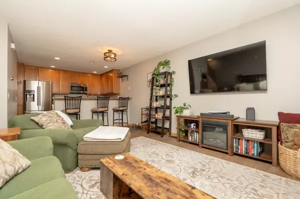 Chaska, MN 55318,332 Brickyard DR