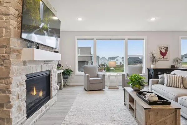 Woodbury, MN 55129,10173 Arrowwood TRL