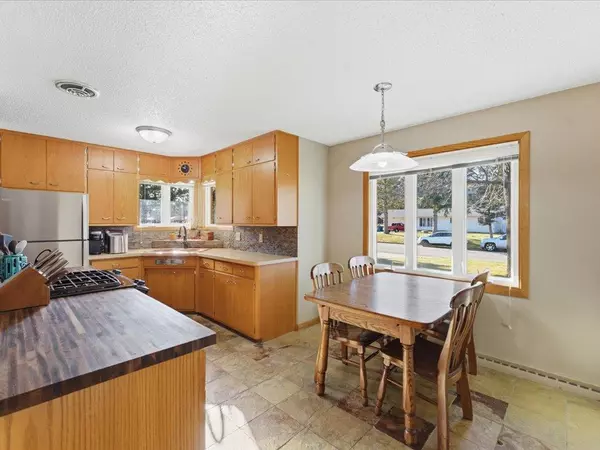 Sauk Rapids, MN 56379,100 9th AVE S