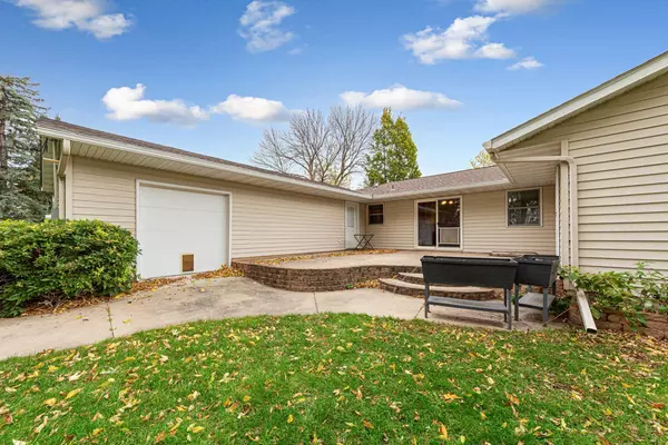 Mankato, MN 56001,2609 E Main ST