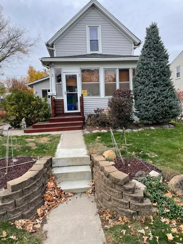 Lauderdale, MN 55113,1803 Eustis ST