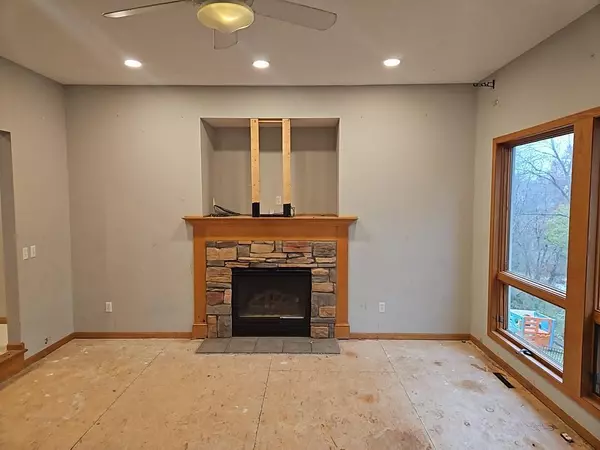 Savage, MN 55378,13867 Virginia AVE S