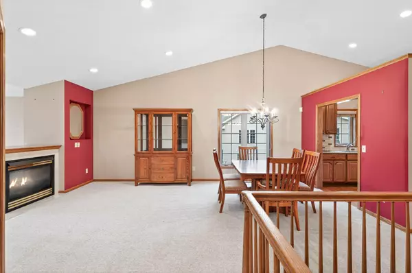 Eden Prairie, MN 55346,13760 Fenwick CIR