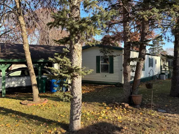 Cambridge, MN 55008,2130 White Pine DR