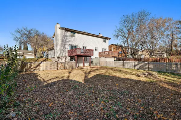 Eden Prairie, MN 55347,16591 Terrey Pine DR