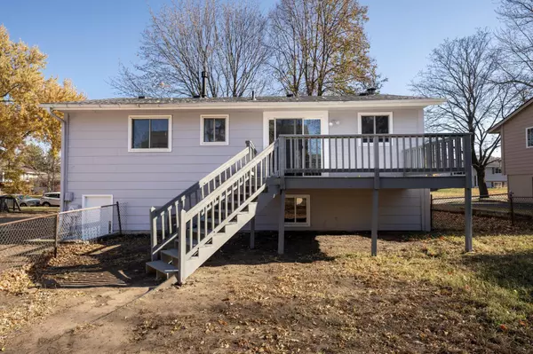 Inver Grove Heights, MN 55076,6435 Dawn WAY