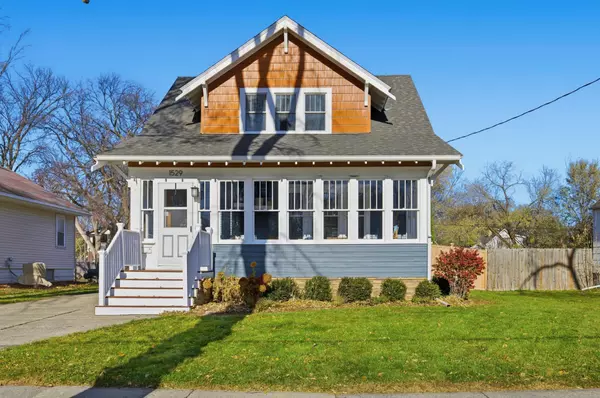 Fargo, ND 58103,1529 4th AVE S