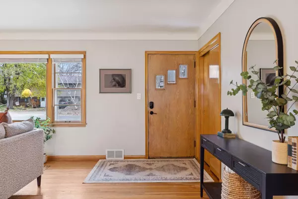 West Saint Paul, MN 55118,1154 Ottawa AVE