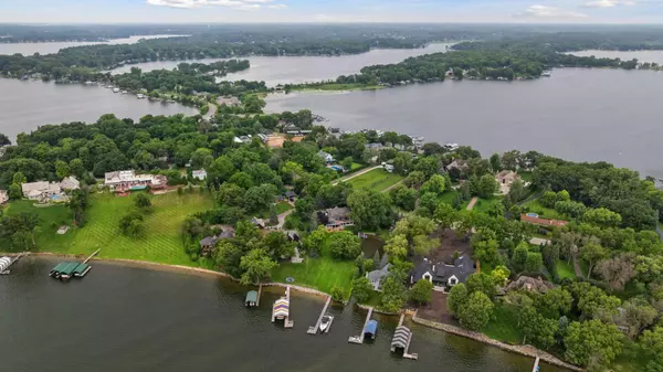 Orono, MN 55391,3135 North Shore DR