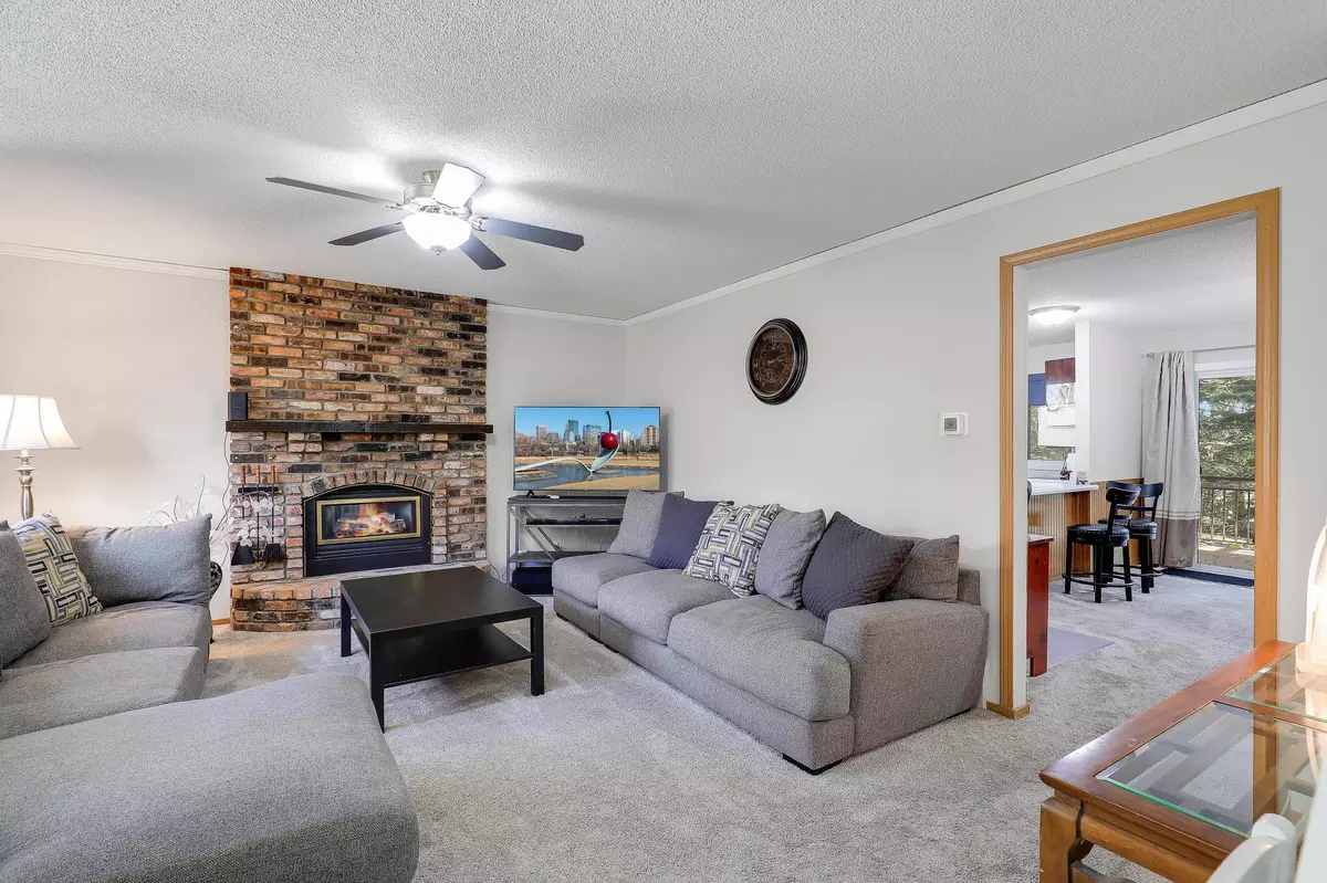 Burnsville, MN 55337,13621 Heather Hills DR