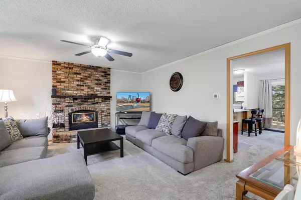 Burnsville, MN 55337,13621 Heather Hills DR