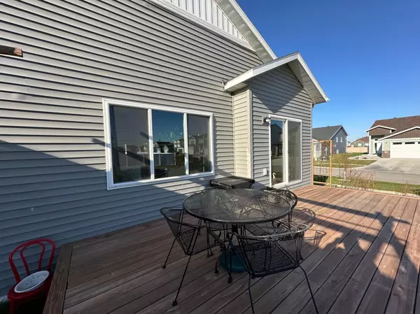 West Fargo, ND 58078,5219 11th ST W