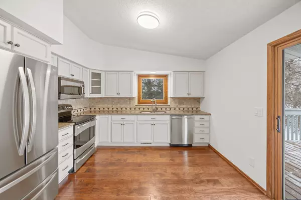 Eden Prairie, MN 55347,9556 Brighton LN