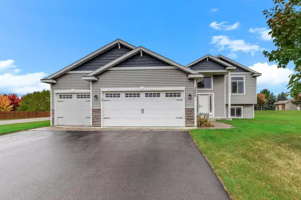 1006 Marion ST SE, Isanti, MN 55040