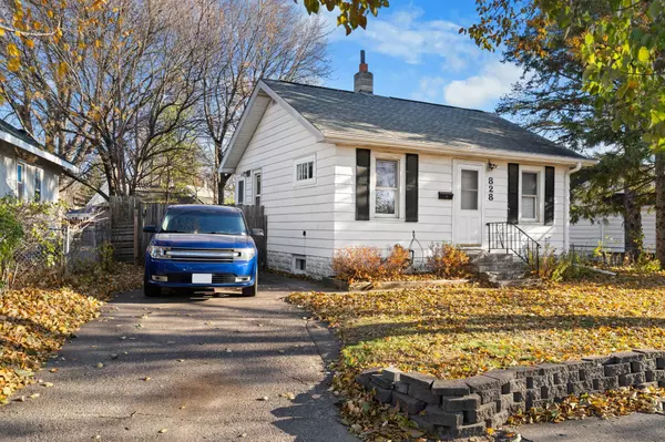 Saint Paul, MN 55119,828 Iroquois AVE