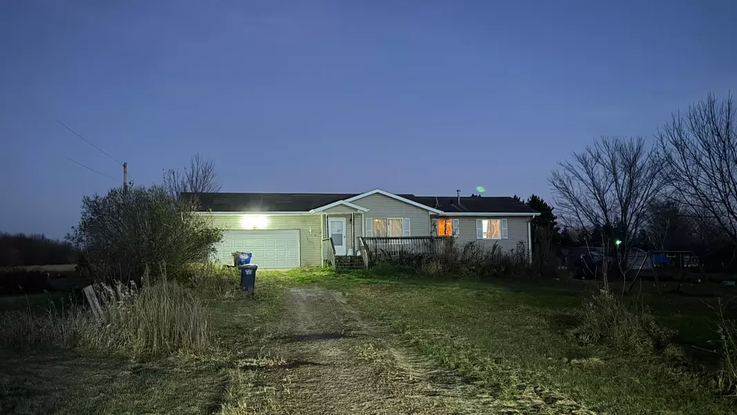 33545 Oriole AVE, Chisago Lake Twp, MN 55045