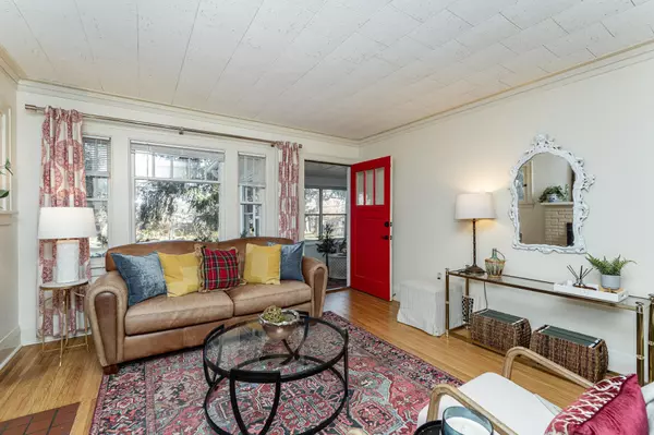 Rochester, MN 55902,853 7th AVE SW