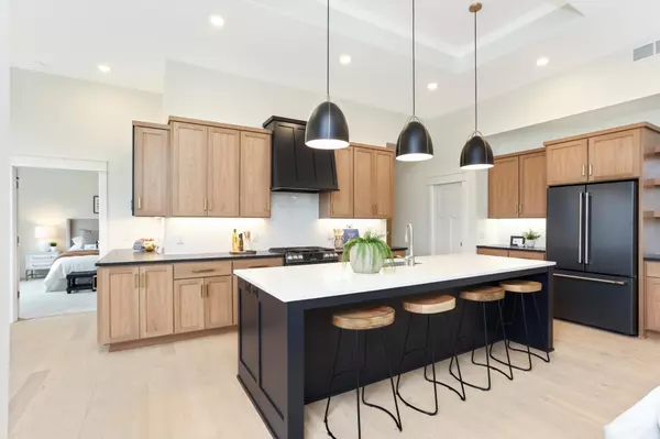 Lakeville, MN 55044,8306 186th ST W