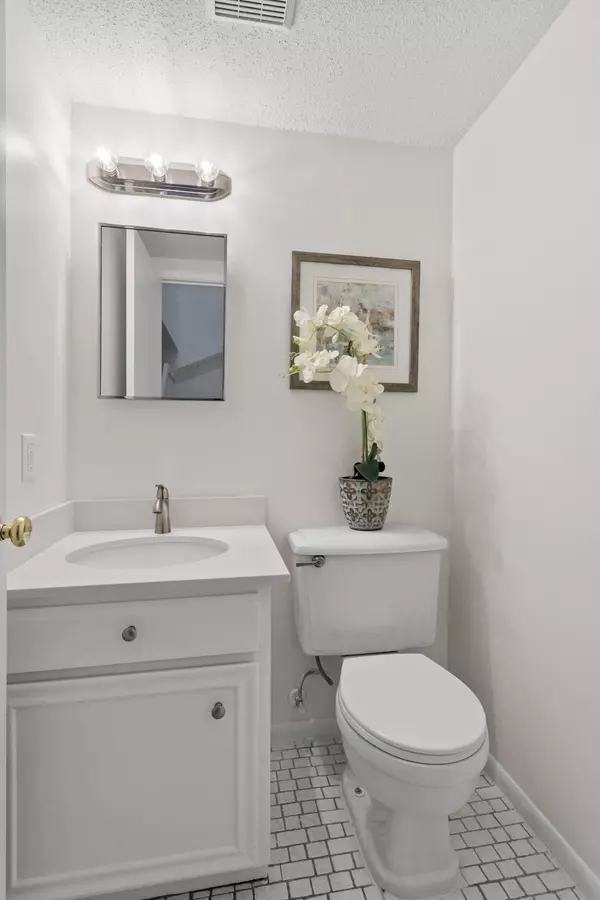 Woodbury, MN 55125,122 Avignon CT