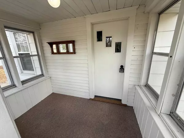 Watertown, MN 55388,412 Angel AVE SW