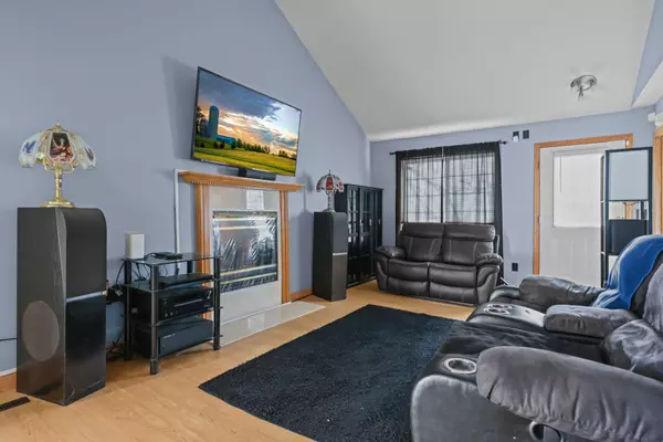 Burnsville, MN 55337,2333 Williams DR