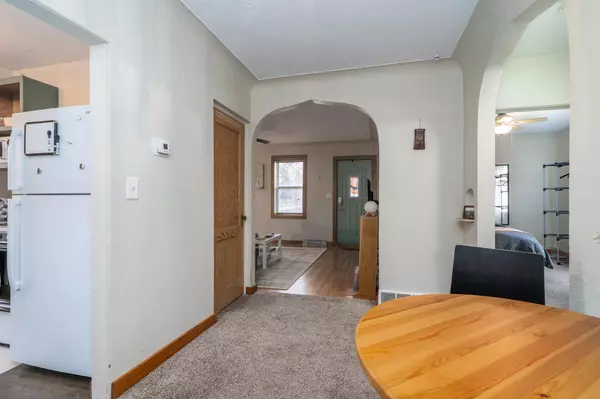 Crookston, MN 56716,601 N Front ST