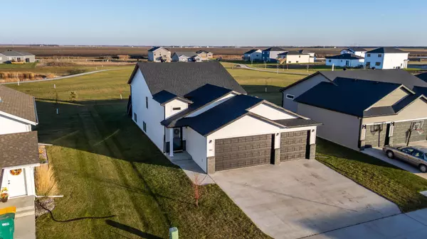 Horace, ND 58047,302 8th ST E