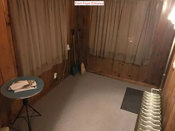 Saint Paul, MN 55106,672 Surrey AVE