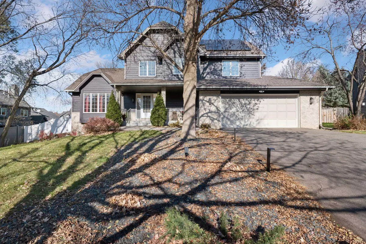 Minnetonka, MN 55305,12634 Hilloway RD W