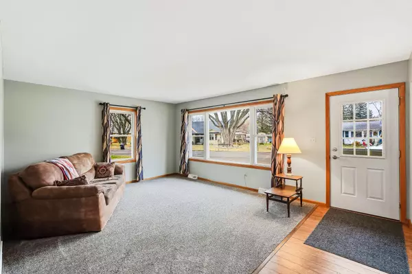 Lindstrom, MN 55045,30740 Palmer CT