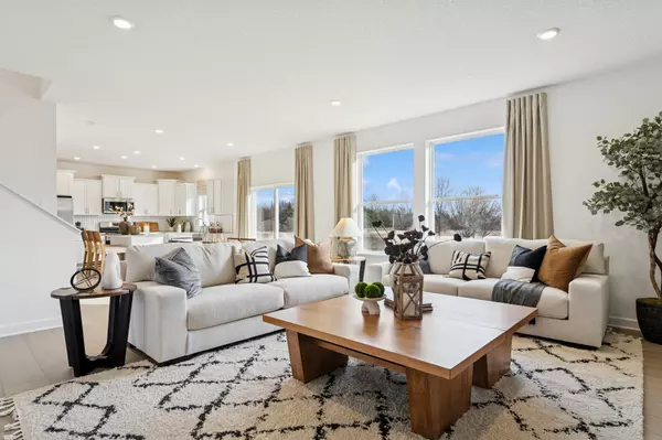 Oakdale, MN 55128,7566 Upper 42nd ST N